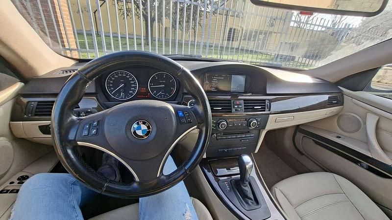 Usata BMW 320 184 CV (135 kW) 2010 Coupé