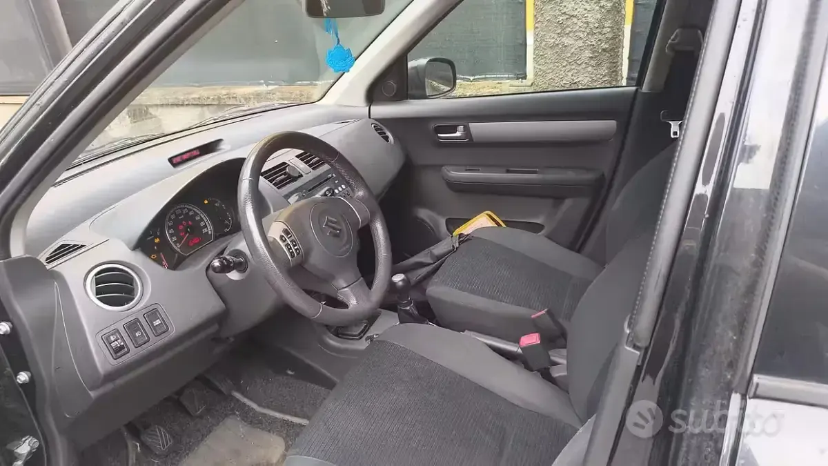 Usata Suzuki Swift 92 CV (67 kW) 2009 Nero Utilitaria