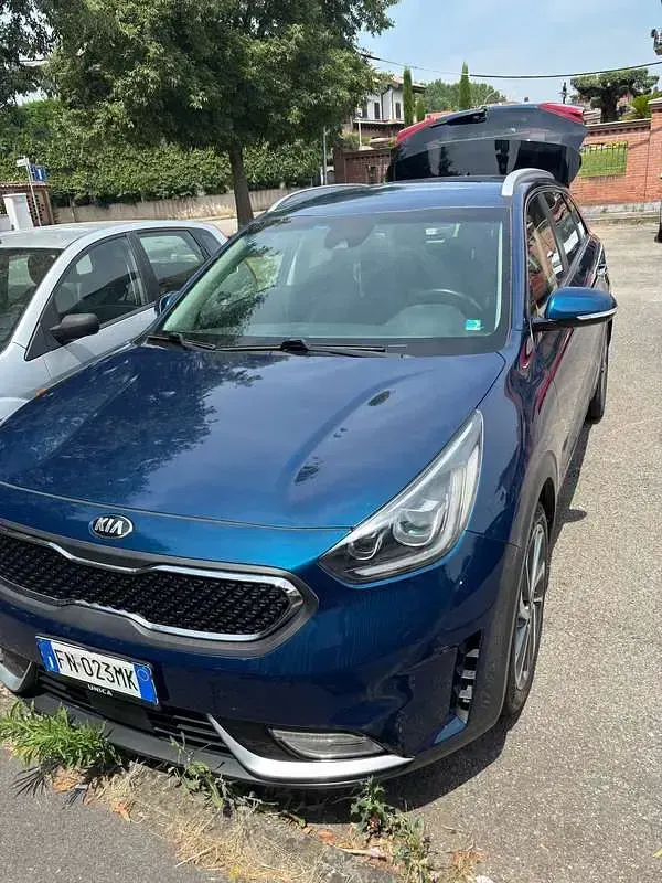 Usata Kia Niro 105 CV (77 kW) 2018 Blu/azzurro SUV