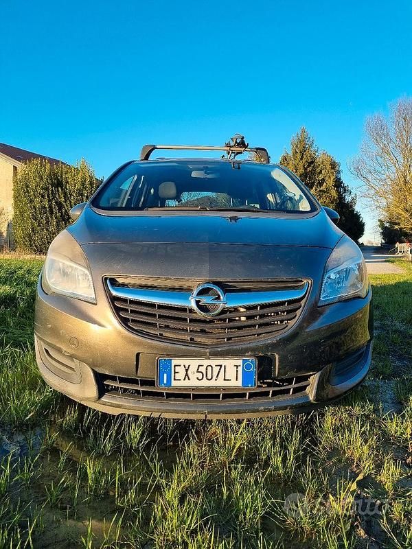 Usata Opel Meriva Cosmo 120 CV (88 kW) 2014 Grigio Monovolume