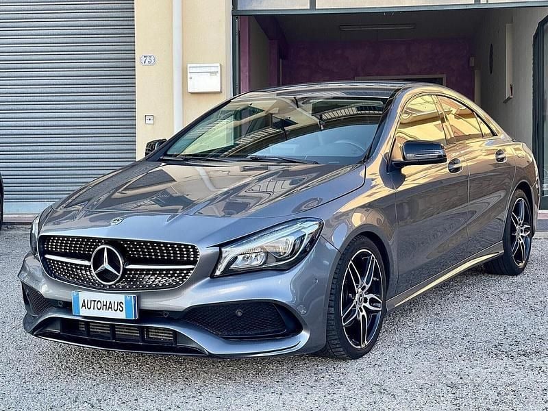 Usata Mercedes CLA200 Premium 136 CV (100 kW) 2018 Grigio Berlina