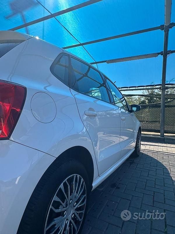Usata VW Polo 82 CV (60 kW) 2011 Bianco Berlina