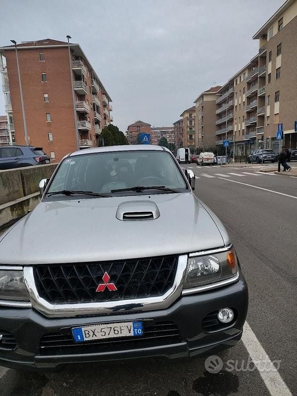 Usata Mitsubishi Pajero Sport 116 CV (85 kW) 2001 Grigio SUV