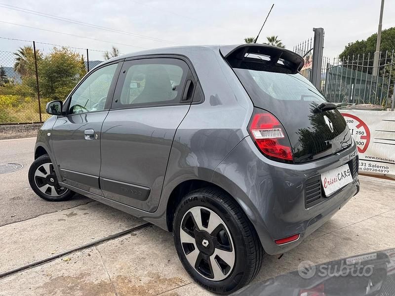 Usata Renault Twingo Intens 69 CV (50 kW) 2018 Grigio Utilitaria
