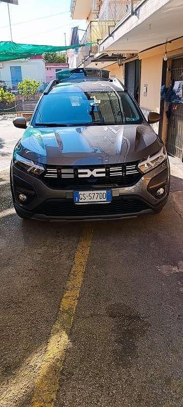 Usata Dacia Jogger Extreme 94 CV (69 kW) 2023 Grigio Monovolume