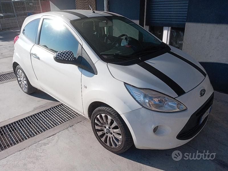 Usata Ford Ka 88 CV (64 kW) 2015 Bianco Berlina