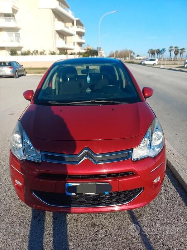 Rosso Usata 2004 Citroën C3 Exclusive Tre volumi | 3500 € (Molto cara) - Immagine 1/4