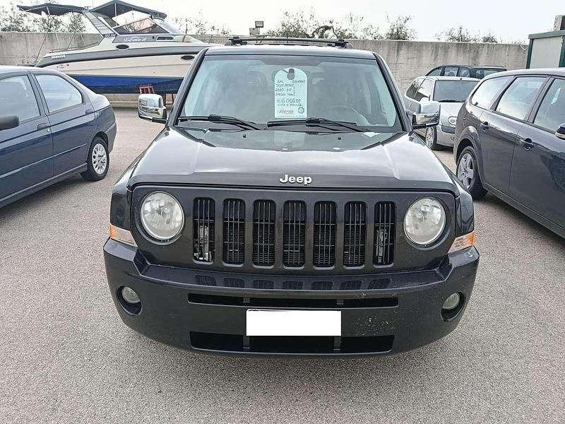 Usata Jeep Patriot Limited 140 CV (102 kW) 2010 Nero SUV