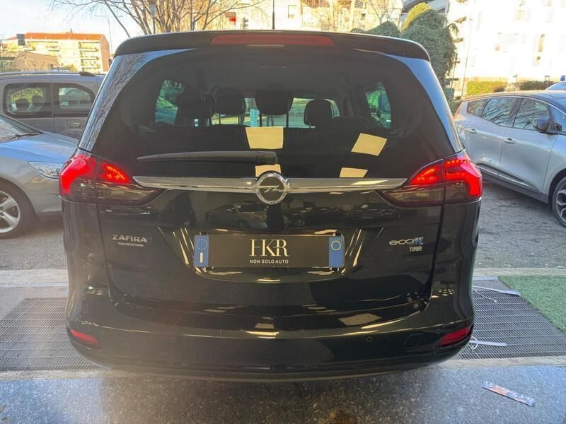 Usata Opel Zafira Tourer 150 CV (110 kW) 2012 Nero Monovolume