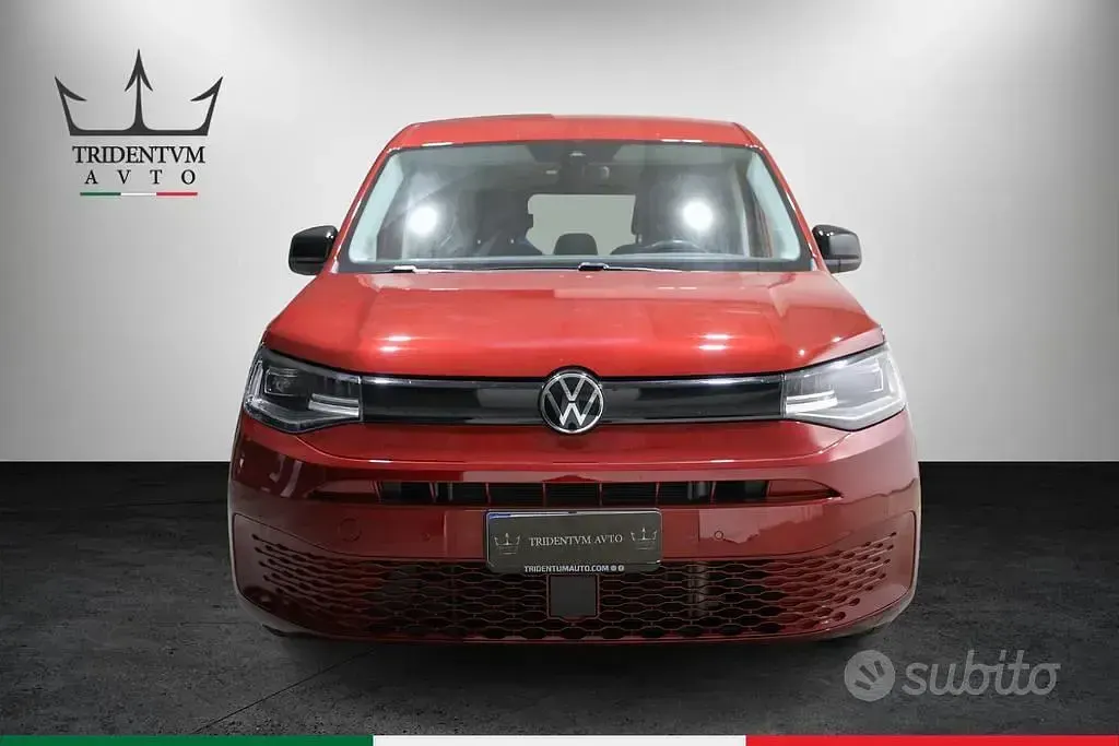 Usata VW Caddy Life 122 CV (89 kW) 2021 Rosso Monovolume