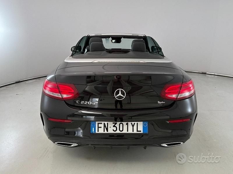 Usado Mercedes C220 Premium Plus 170 CV (125 kW) 2017 Negro Descapotable