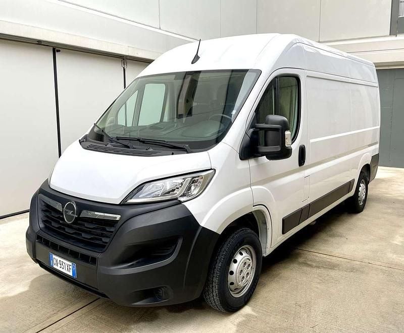 Usata Opel Movano S 140 CV (102 kW) 2023 Bianco icy pastello Furgone