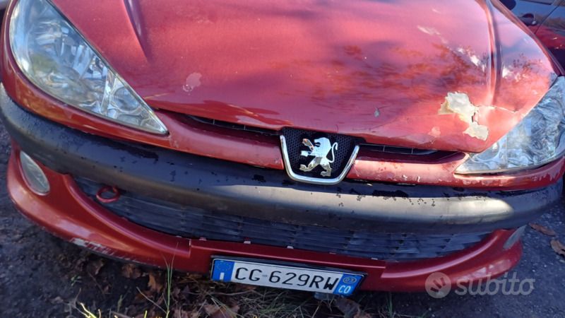 Usata Peugeot 206 CC 109 CV (80 kW) 2003 Cabrio