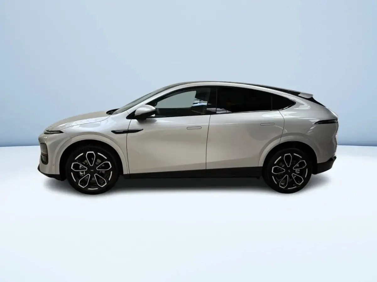 Usata XPENG G6 AWD Performance 358 kW (488 CV) 2026 Argento metallizzato SUV