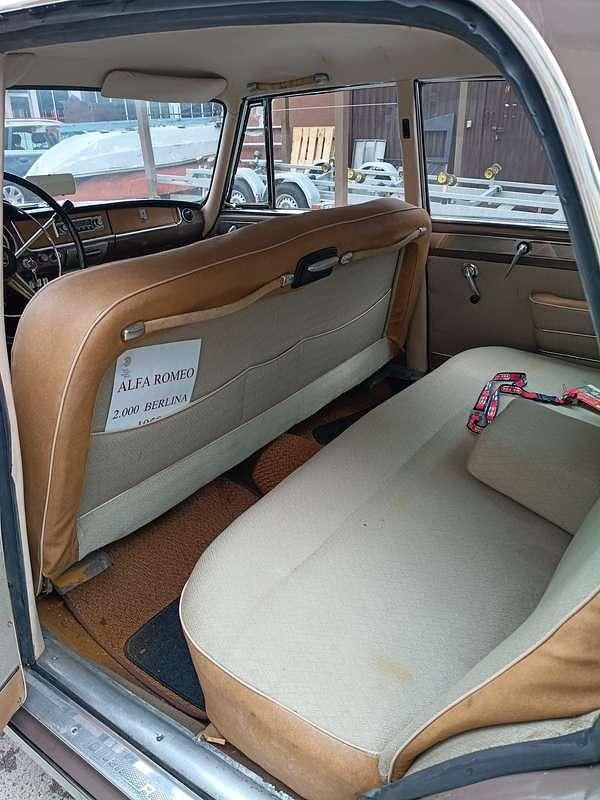 Usata Alfa Romeo 2000 101 CV (74 kW) 1958 Beige Berlina