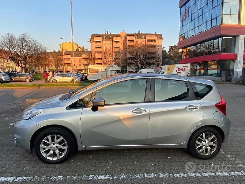 Grigio Usata 2014 Nissan Note Due volumi | 3000 € - Immagine 1/4