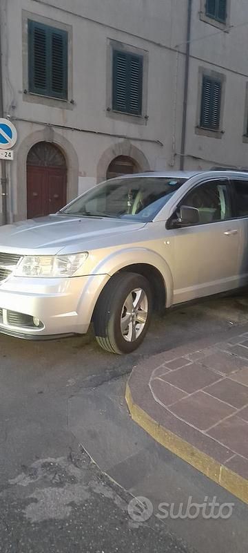 Usata Dodge Journey 140 CV (102 kW) 2008 Grigio SUV