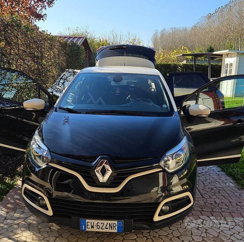 Nero Usata 2014 Renault Captur SUV | 6300 € (Ottimo prezzo) - Immagine 1/4