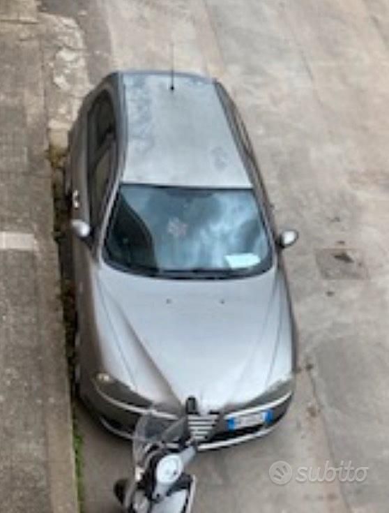Usata Alfa Romeo 147 2005 Grigio Utilitaria