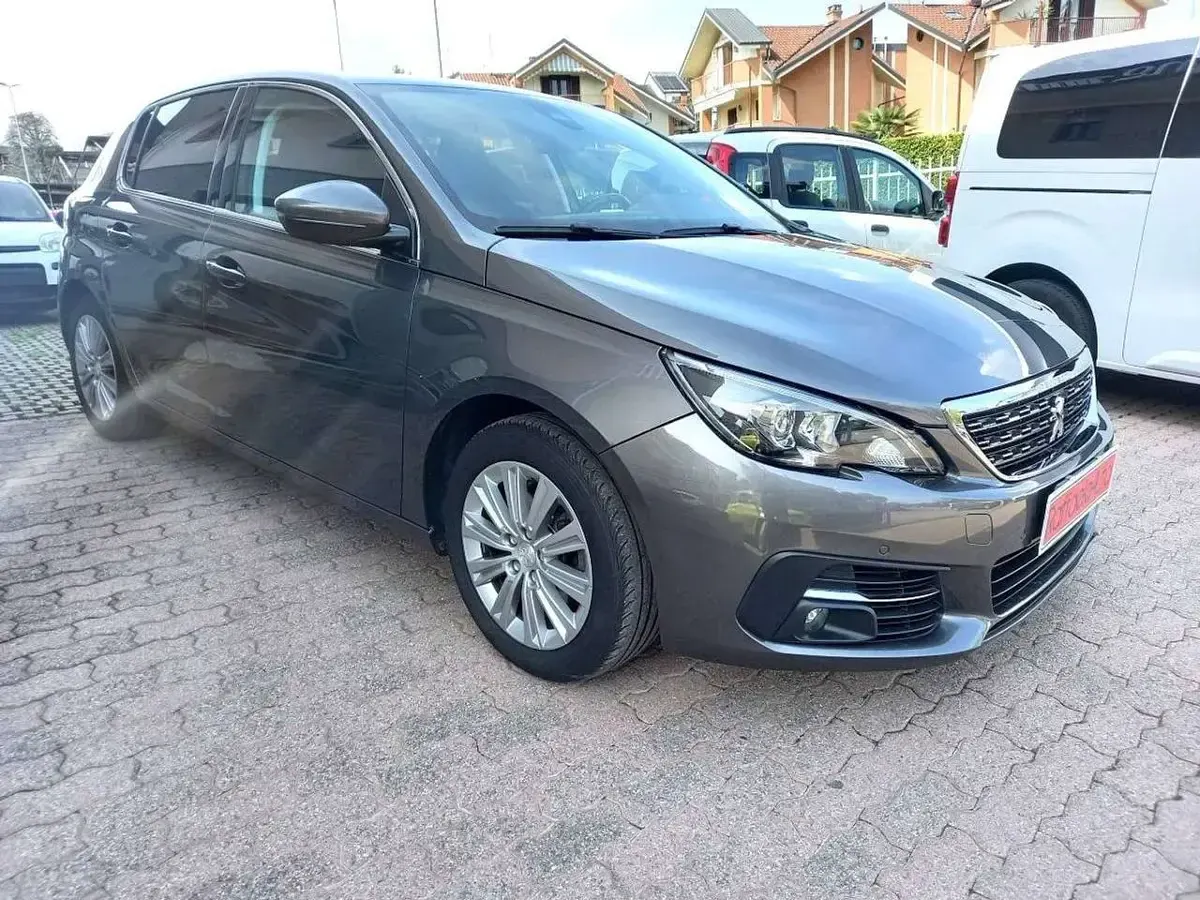Usata Peugeot 308 Active 131 CV (96 kW) 2021 Other Berlina