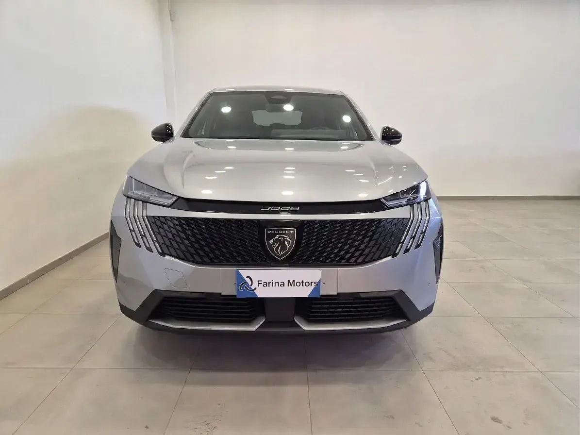 Gebraucht Peugeot 3008 145 PS (106 kW) 2025 Grau SUV