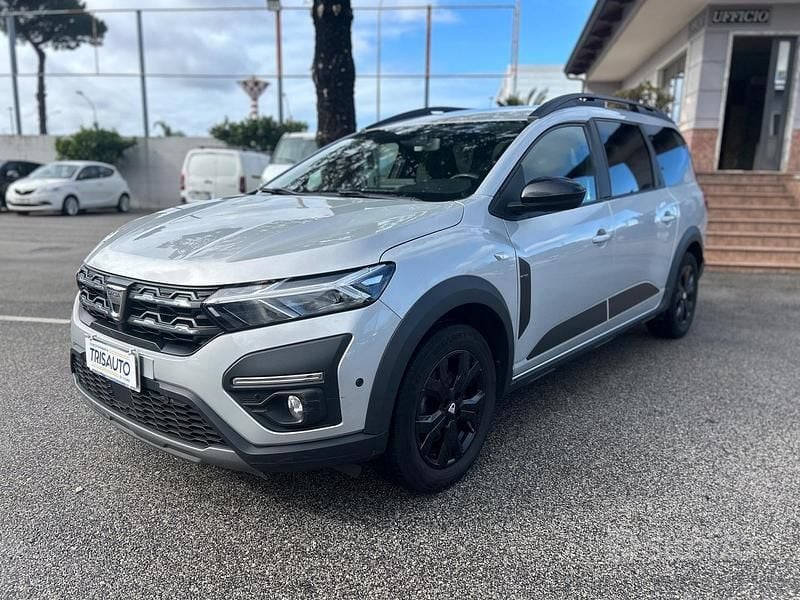 Usata Dacia Jogger Extreme 100 CV (73 kW) 2022 Grigio Monovolume