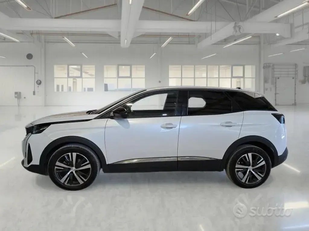 Usata Peugeot 3008 Allure 131 CV (96 kW) 2021 Blu SUV