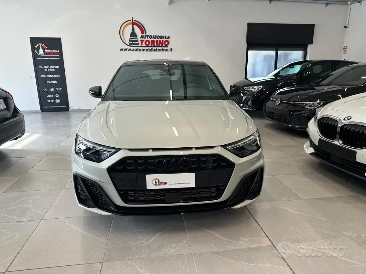 Occasion Audi A1 S-Line 207 PK (152 kW) 2024 Zwart SUV