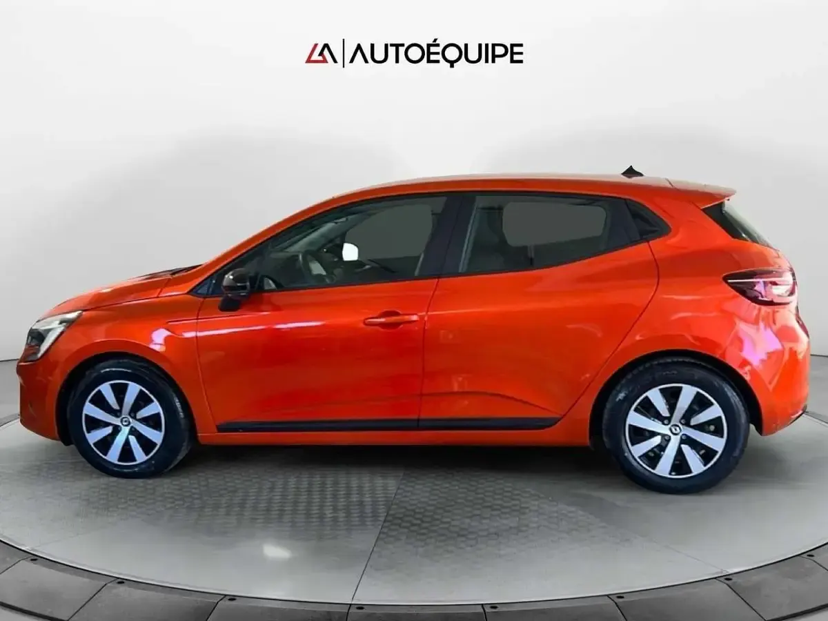 Usata Renault Clio V Evolution 145 CV (106 kW) 2023 Arancione Berlina