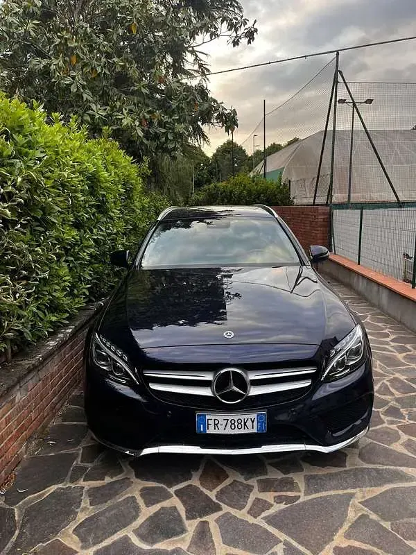 Usata Mercedes C220 Premium 170 CV (125 kW) 2018 Blu/azzurro Station wagon