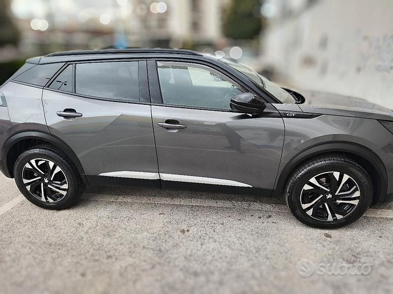 Usata Peugeot 2008 GT 131 CV (96 kW) 2022 Grigio SUV