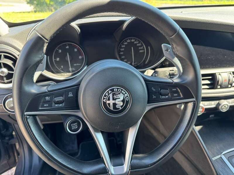 Usata Alfa Romeo Giulia Lusso 190 CV (139 kW) 2019 Grigio Berlina