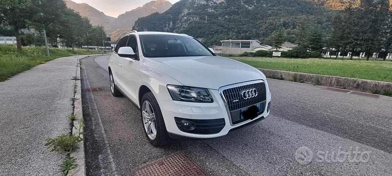 Bianco Usata 2011 Audi Q5 Advanced Plus SUV | 13.000 € (Buon prezzo) - Immagine 1/4