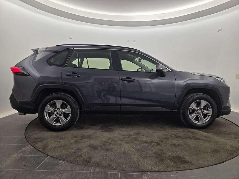 Usata Toyota RAV4 Hybrid Active 178 CV (130 kW) 2022 Grigio SUV