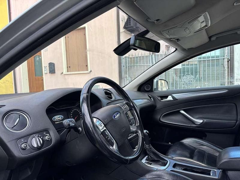 Usata 2011 Ford Mondeo Titanium Tre volumi | 4000 € (Buon prezzo) - Immagine 1/4