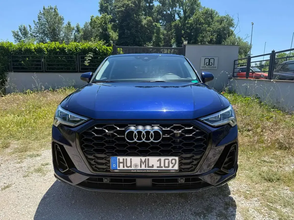 Usata Audi Q3 Sportback S-Line 245 CV (180 kW) 2021 Blu/azzurro SUV