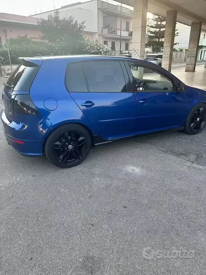 Usata VW Golf IV 140 CV (102 kW) 2004 Blu Berlina