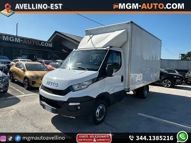 Usata Iveco Daily 145 CV (106 kW) 2016 Bianco