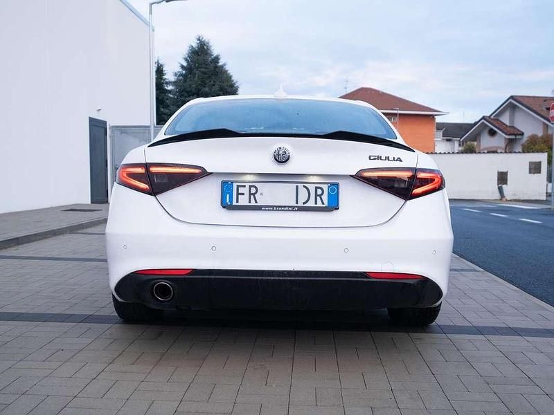 Usata Alfa Romeo Giulia 160 CV (117 kW) 2018 Bianco Berlina