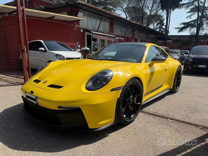 Usata Porsche 911 GT3 525 CV (386 kW) 2024 Giallo Coupé