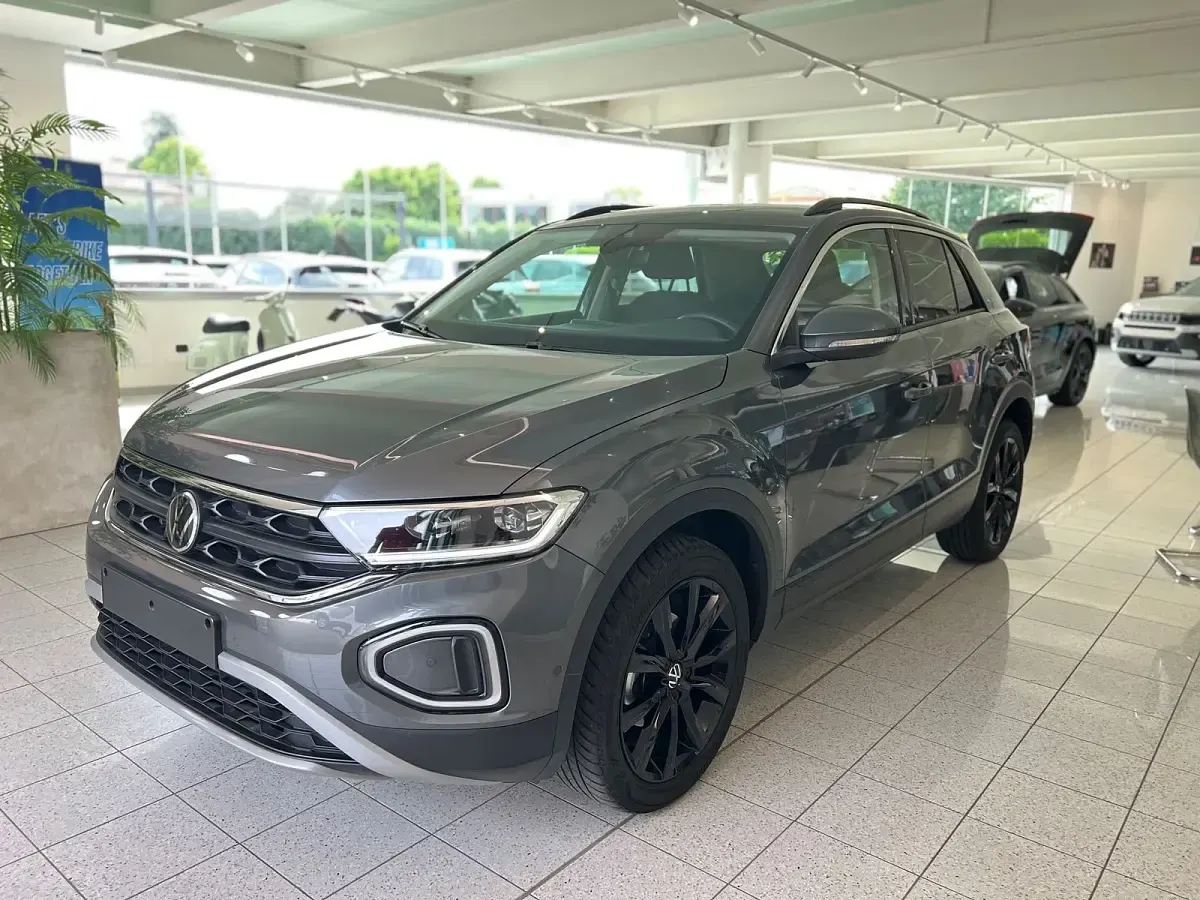 Usata VW T-Roc Edition 150 CV (110 kW) 2025 SUV
