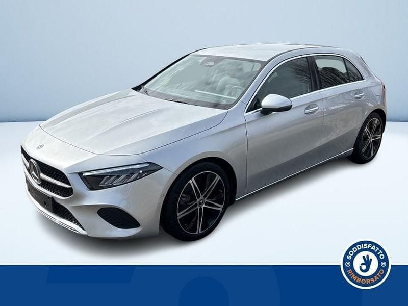 Argento Usata 2024 Mercedes A220 Advanced Plus Tre volumi | 35.900 € (Buon prezzo) - Immagine 1/3