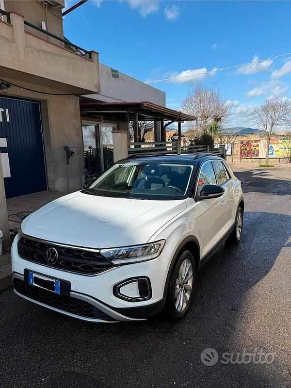 Usata VW T-Roc Style 115 CV (84 kW) 2022 Bianco SUV