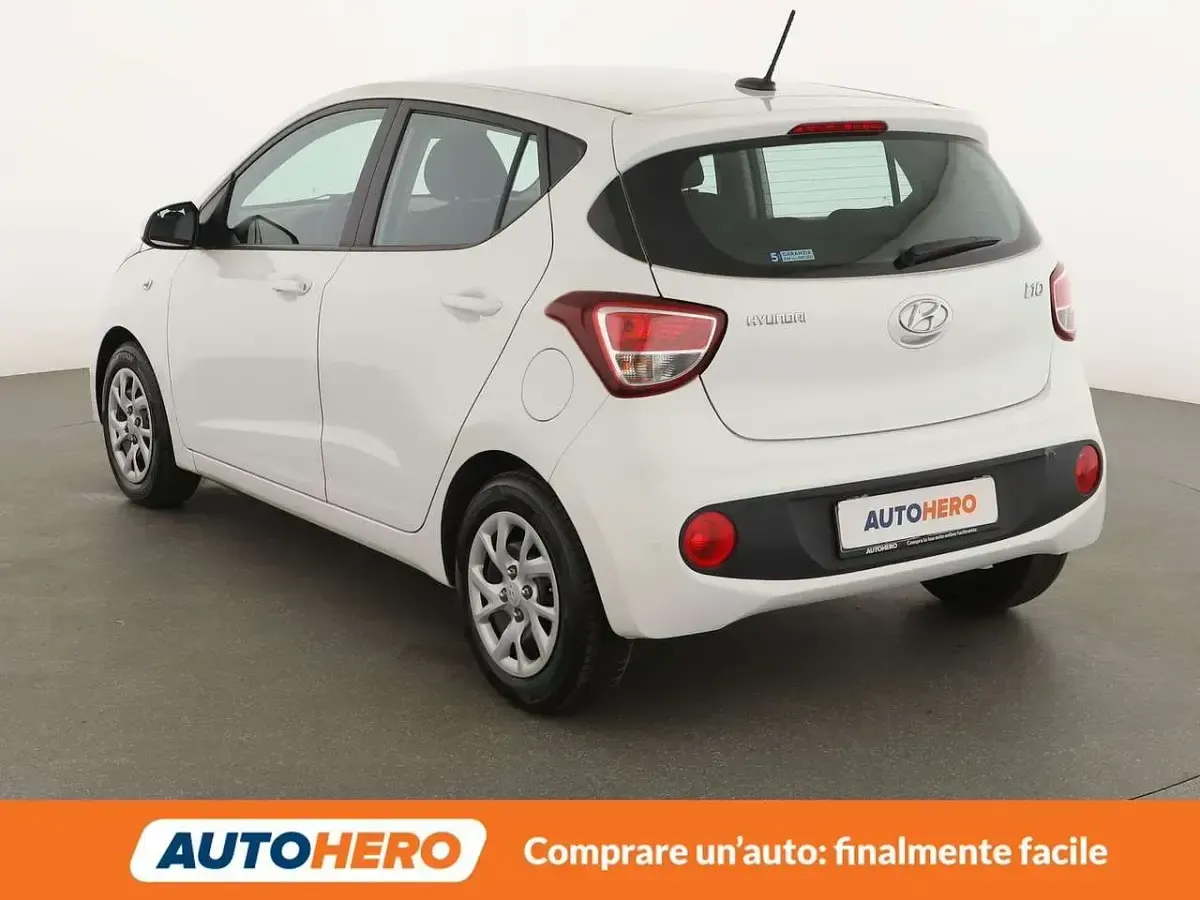 Usata Hyundai i10 Advanced 67 CV (49 kW) 2019 Bianco Utilitaria