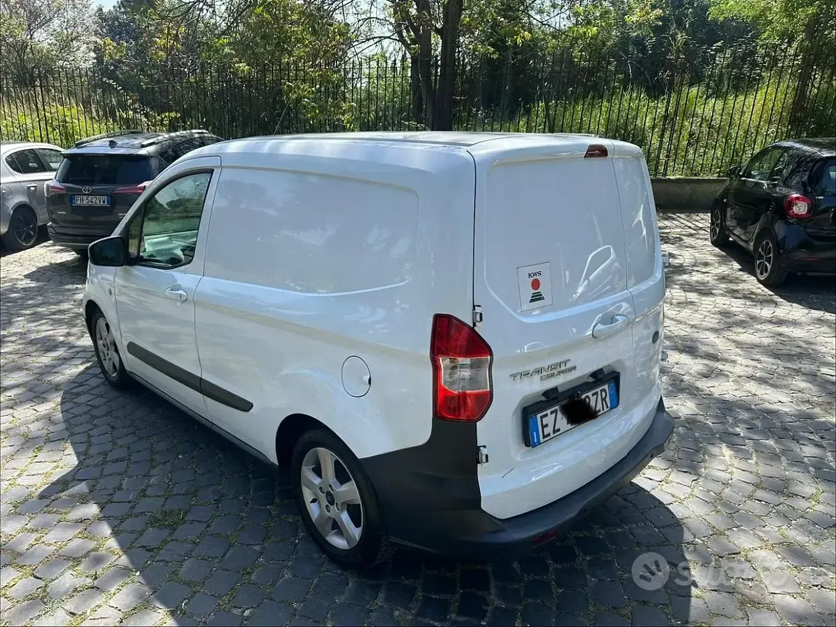 Usata Ford Transit Courier 76 CV (55 kW) 2015 Bianco Furgone