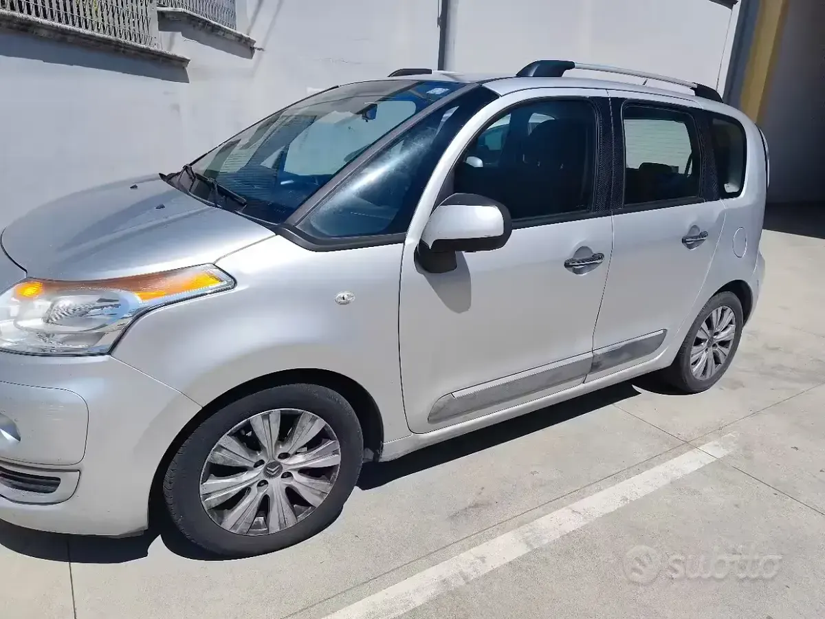 Usata Citroën C3 Picasso 92 CV (67 kW) 2011 Grigio Monovolume