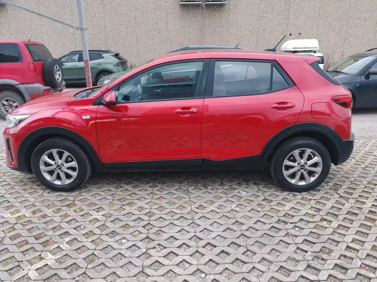 Usata Kia Stonic Urban 110 CV (80 kW) 2017 Rosso SUV