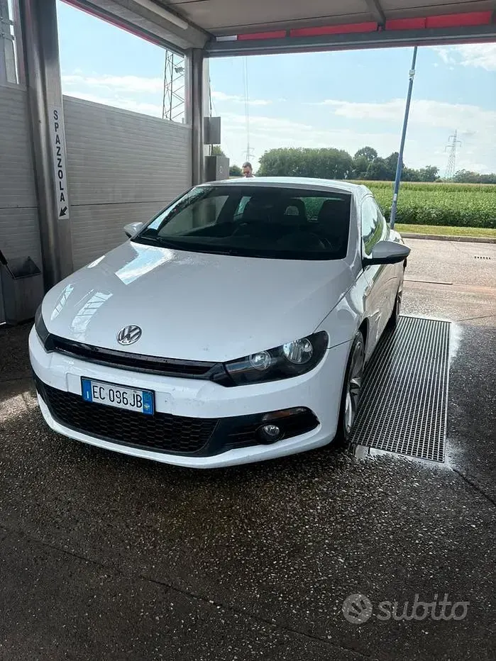 Usata VW Scirocco 160 CV (117 kW) 2010 Bianco Coupé