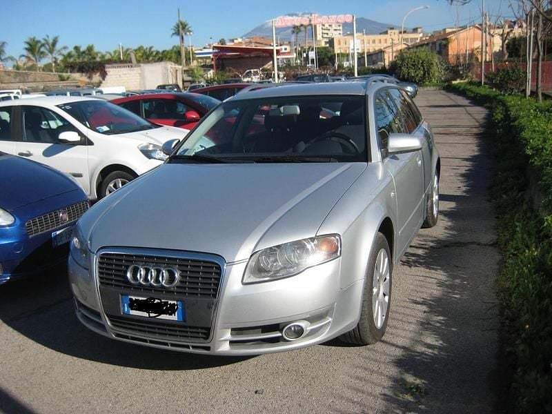 Usata Audi A4 Advanced 143 CV (105 kW) 2011 Argento Berlina