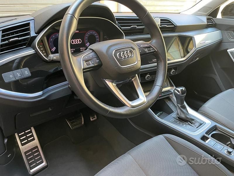 Nero Usata 2021 Audi Q3 Business SUV | 30.200 € (Buon prezzo) - Immagine 1/4